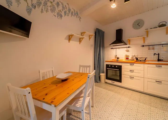 Loving Loppia By Wonderful Italy Apartment *